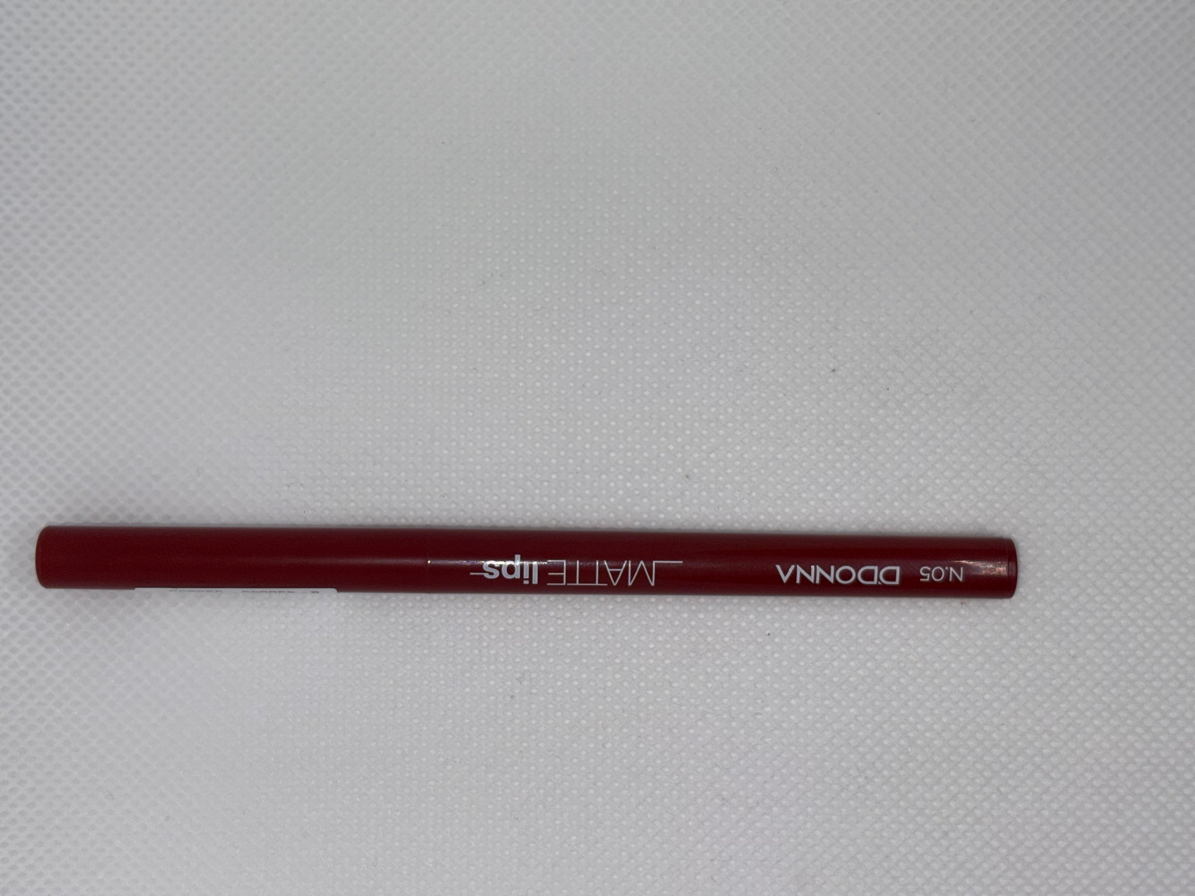 💄 CRAYON À LÈVRES AUTOMATIQUE MATTE – LIP CONTOUR