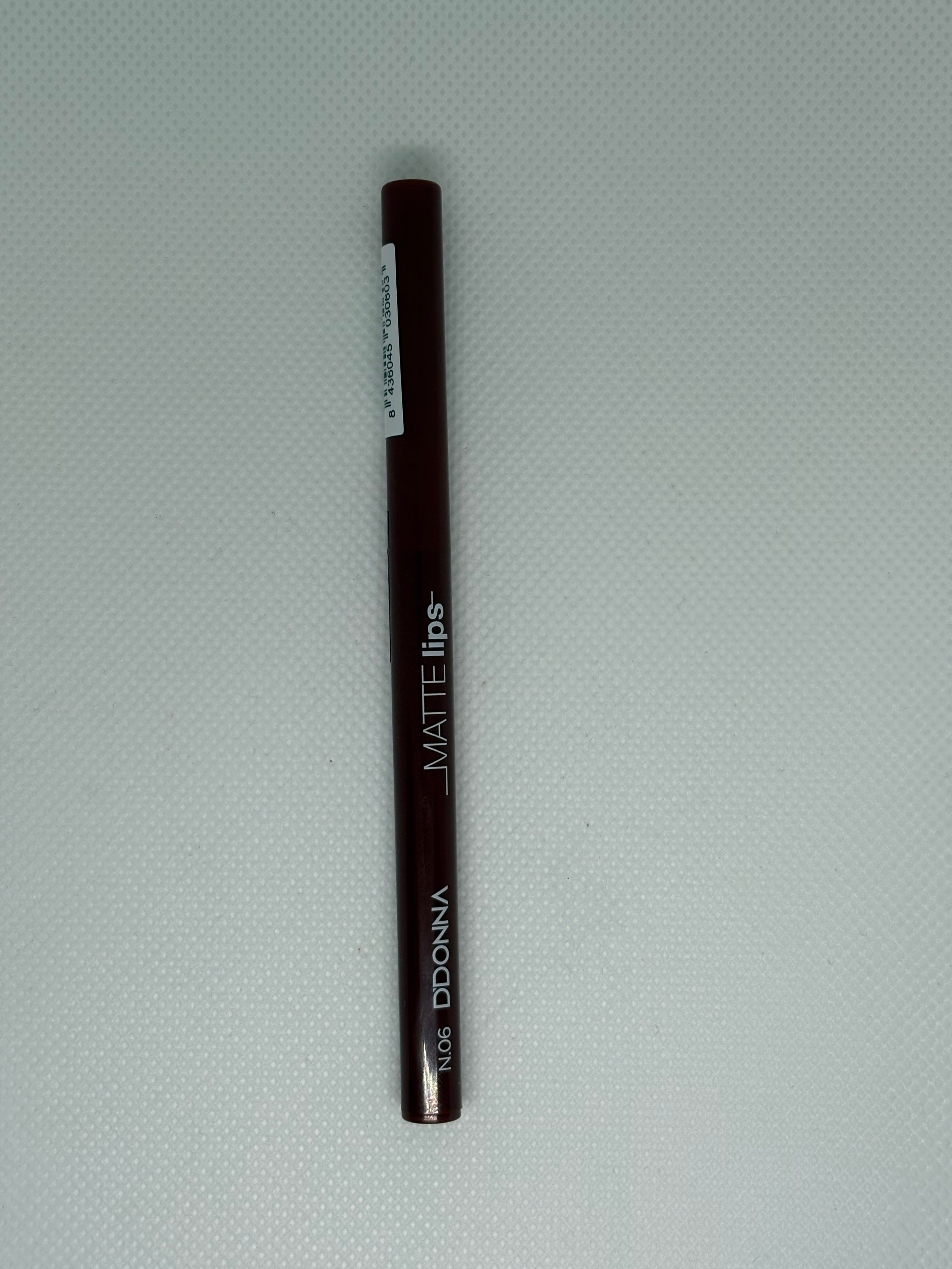 💄 CRAYON À LÈVRES AUTOMATIQUE MATTE – LIP CONTOUR